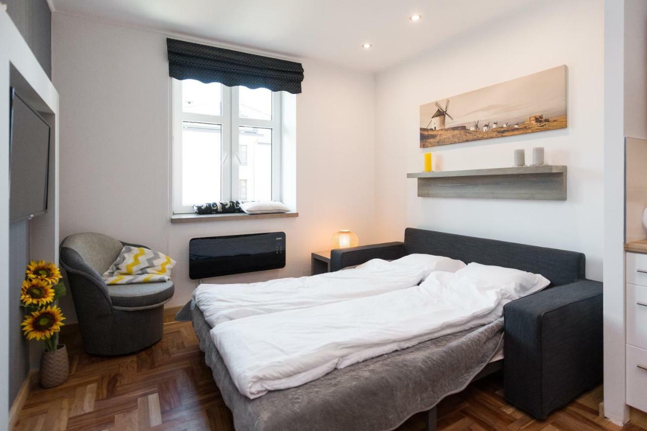 Sunflower Apartment Краков Экстерьер фото