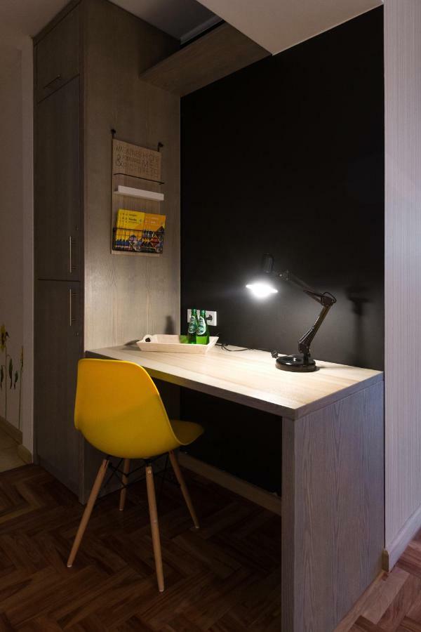 Sunflower Apartment Краков Экстерьер фото